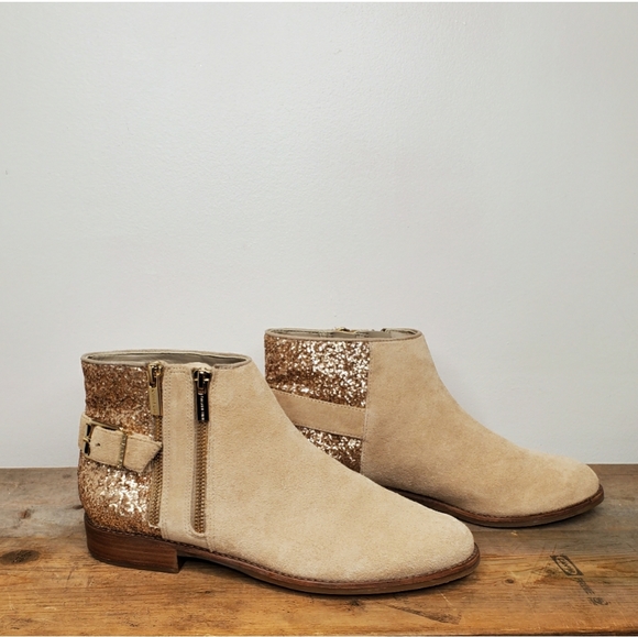 Gianni Bini Shoes - Gianni Bini Macke Glitter Ankle Bootie